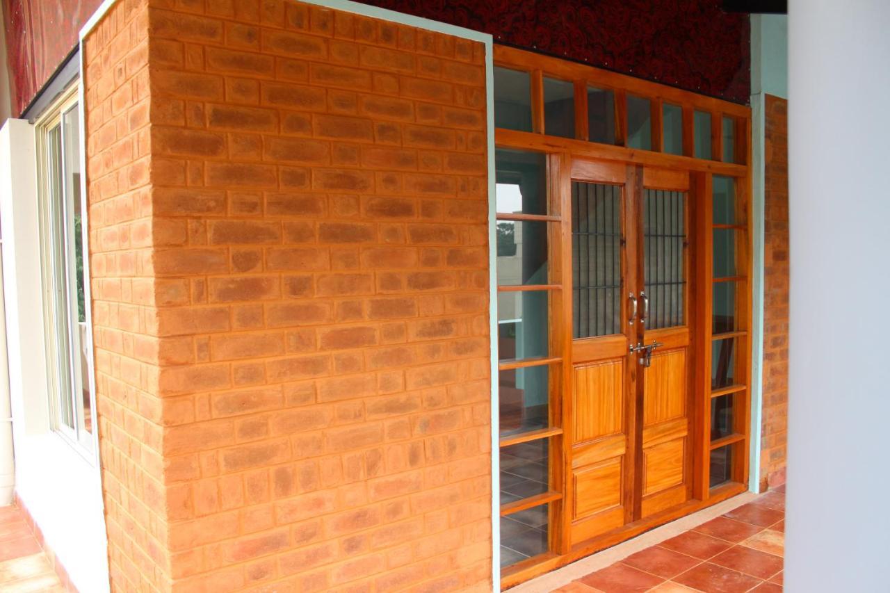 Dwaraka Guest House Tiruvannamalai Exterior photo