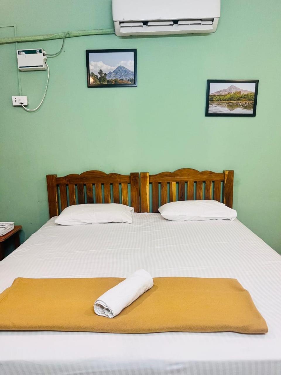 Dwaraka Guest House Tiruvannamalai Exterior photo