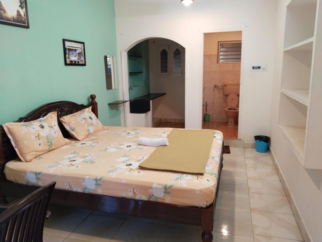 Dwaraka Guest House Tiruvannamalai Exterior photo